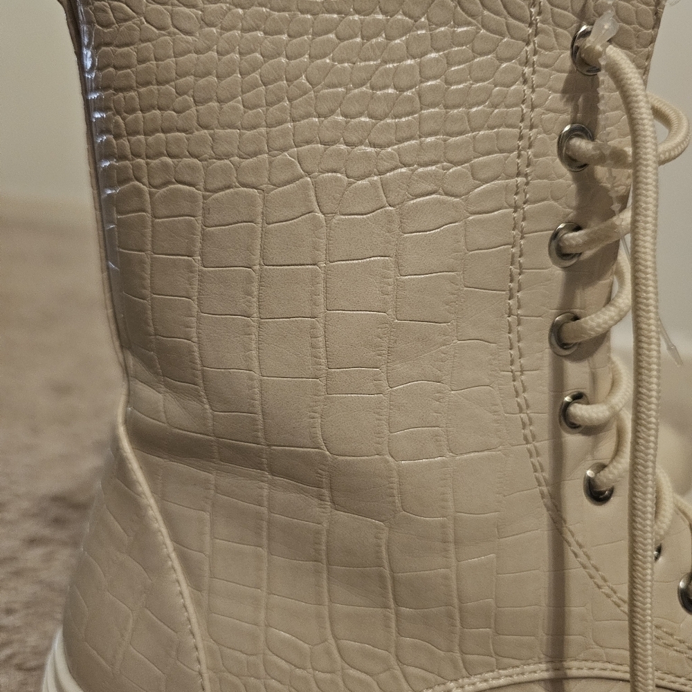 AZALEA WANG You're So Dramatic Combat Boots Crocodile Design Platform Sole Size9 - Picture 3 of 10